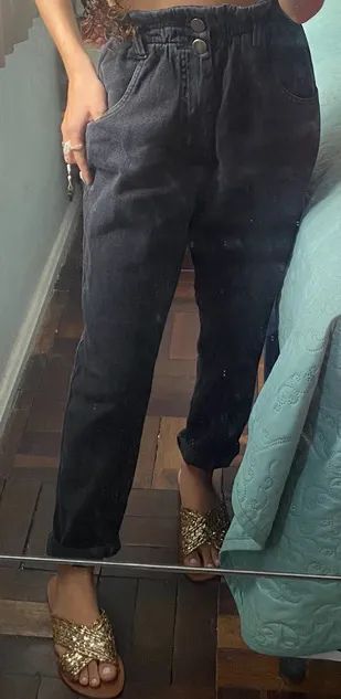 Calça preta