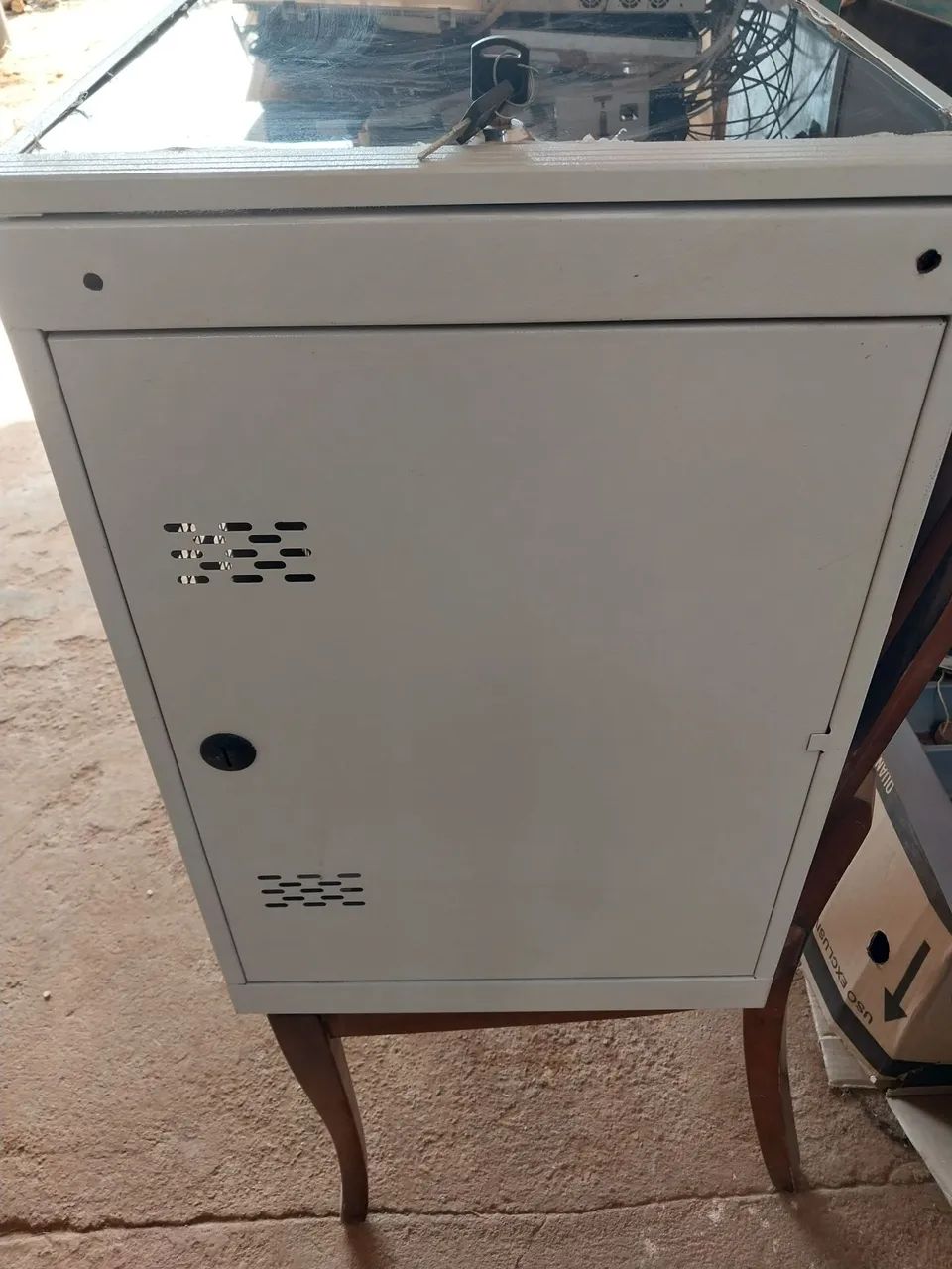 Rack eletrônico 