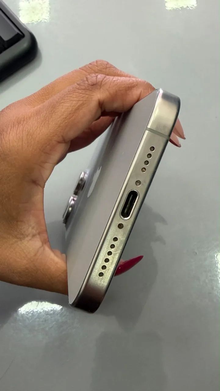 iPhone 15 pro max  - Foto 2