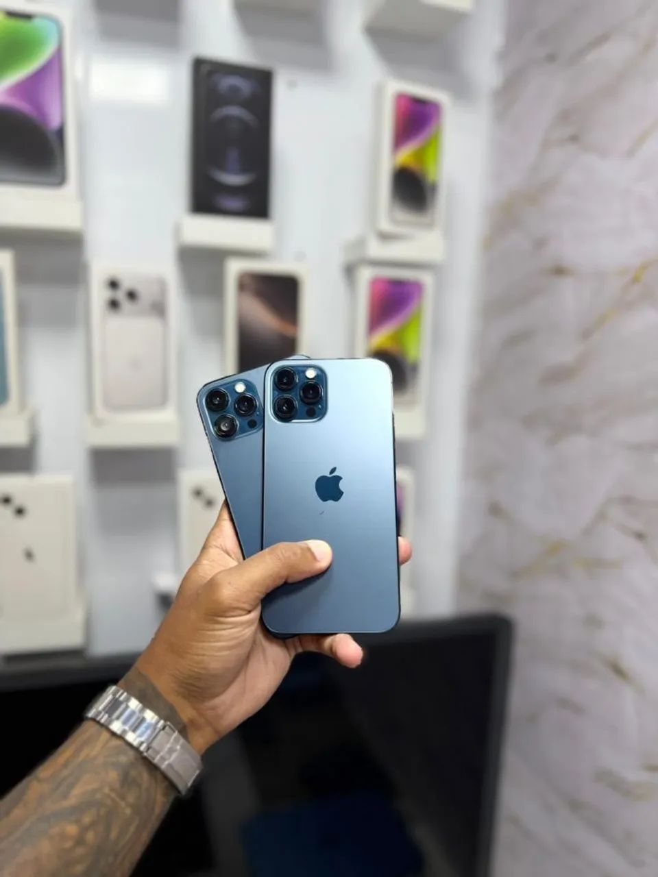 IPHONE 12 PRO MAX 128GB<br>R$ 2.299,00