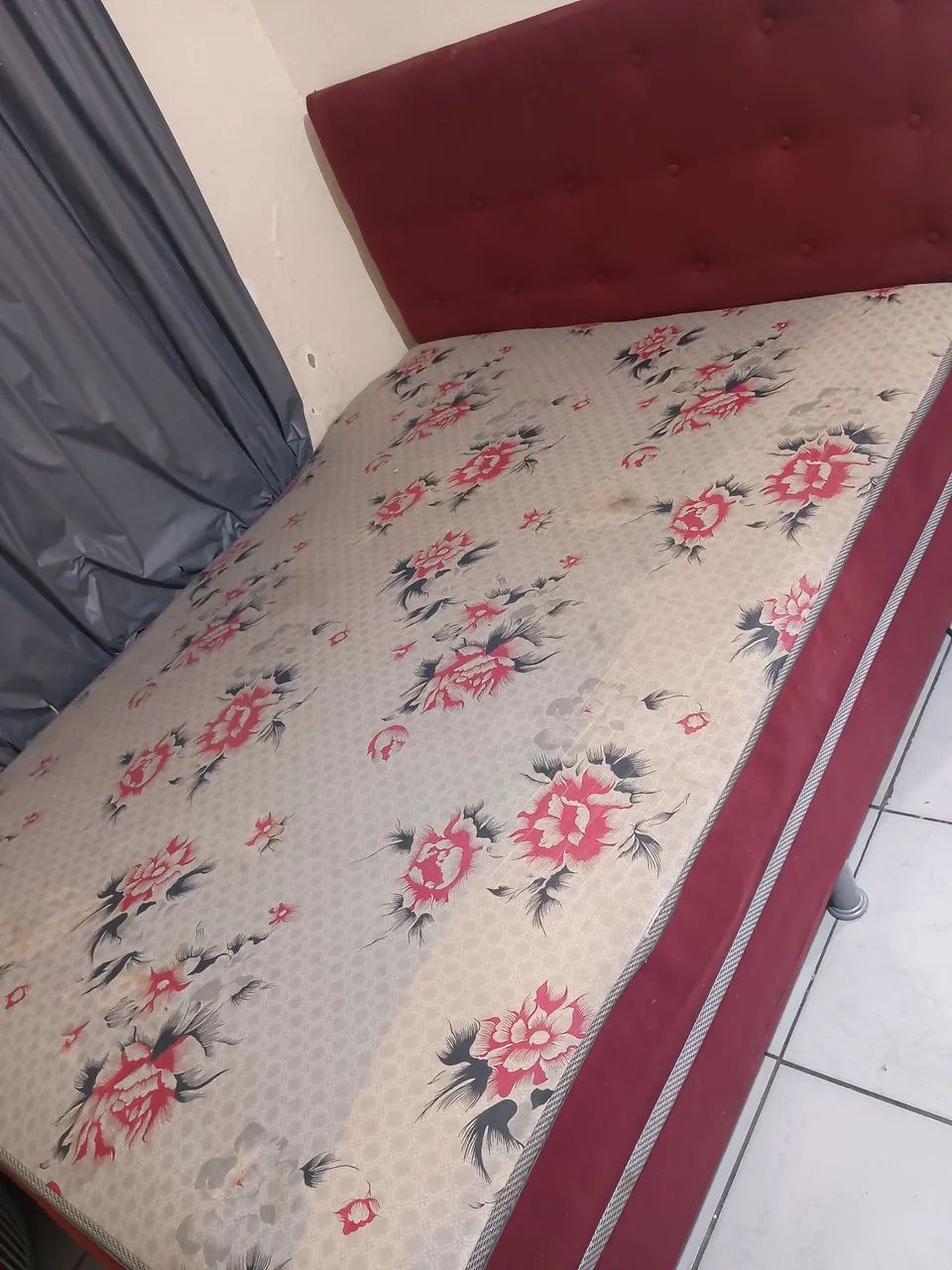 Vendo cama de casal com cabeceira  - Foto 3