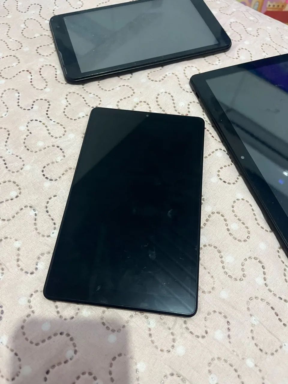 3 tablet 2 pra trocar tela e 1 funcionando  - Foto 2