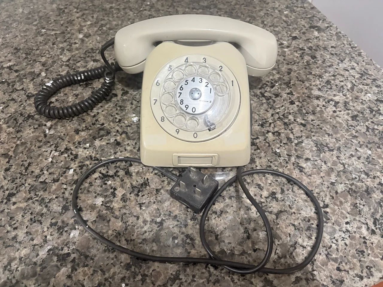 Telefone antigo