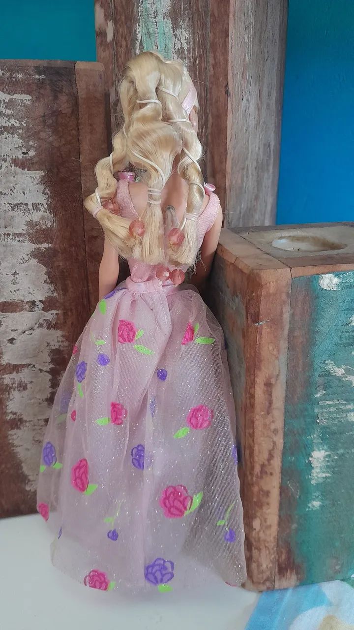 Barbie penteados magicos - Foto 4