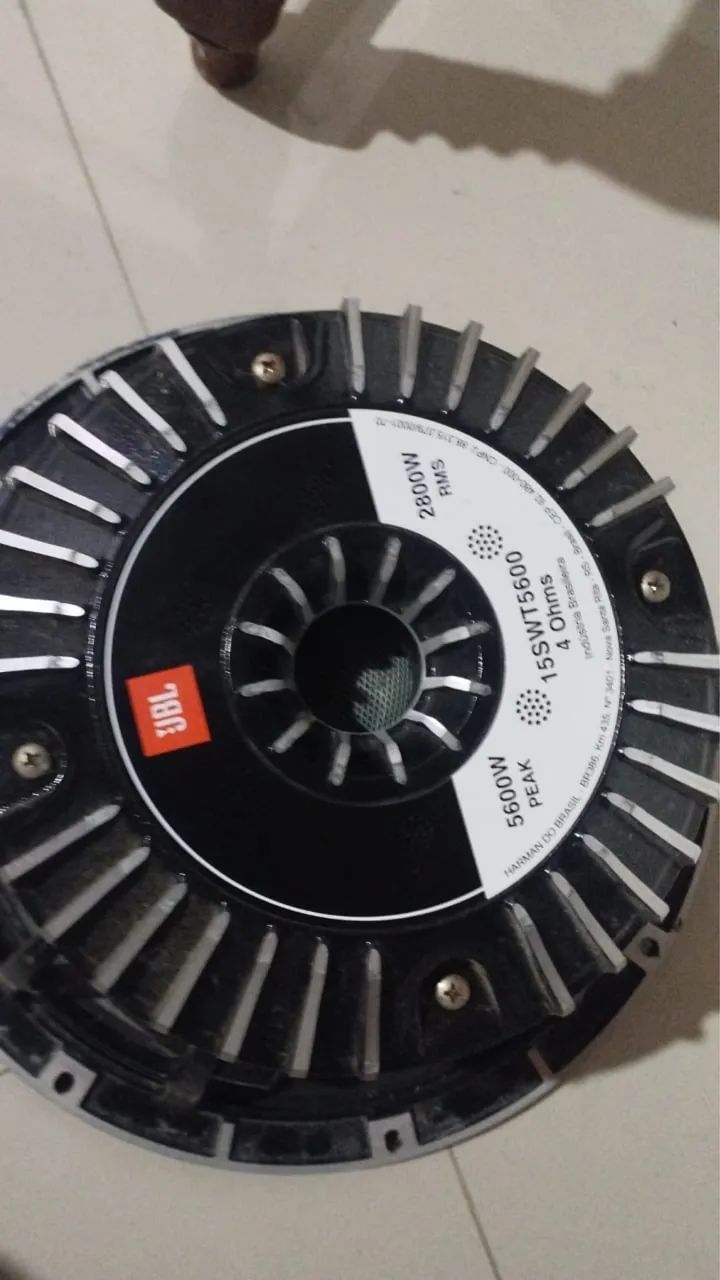 VENDO JBL TORNADO 5600 - Foto 3