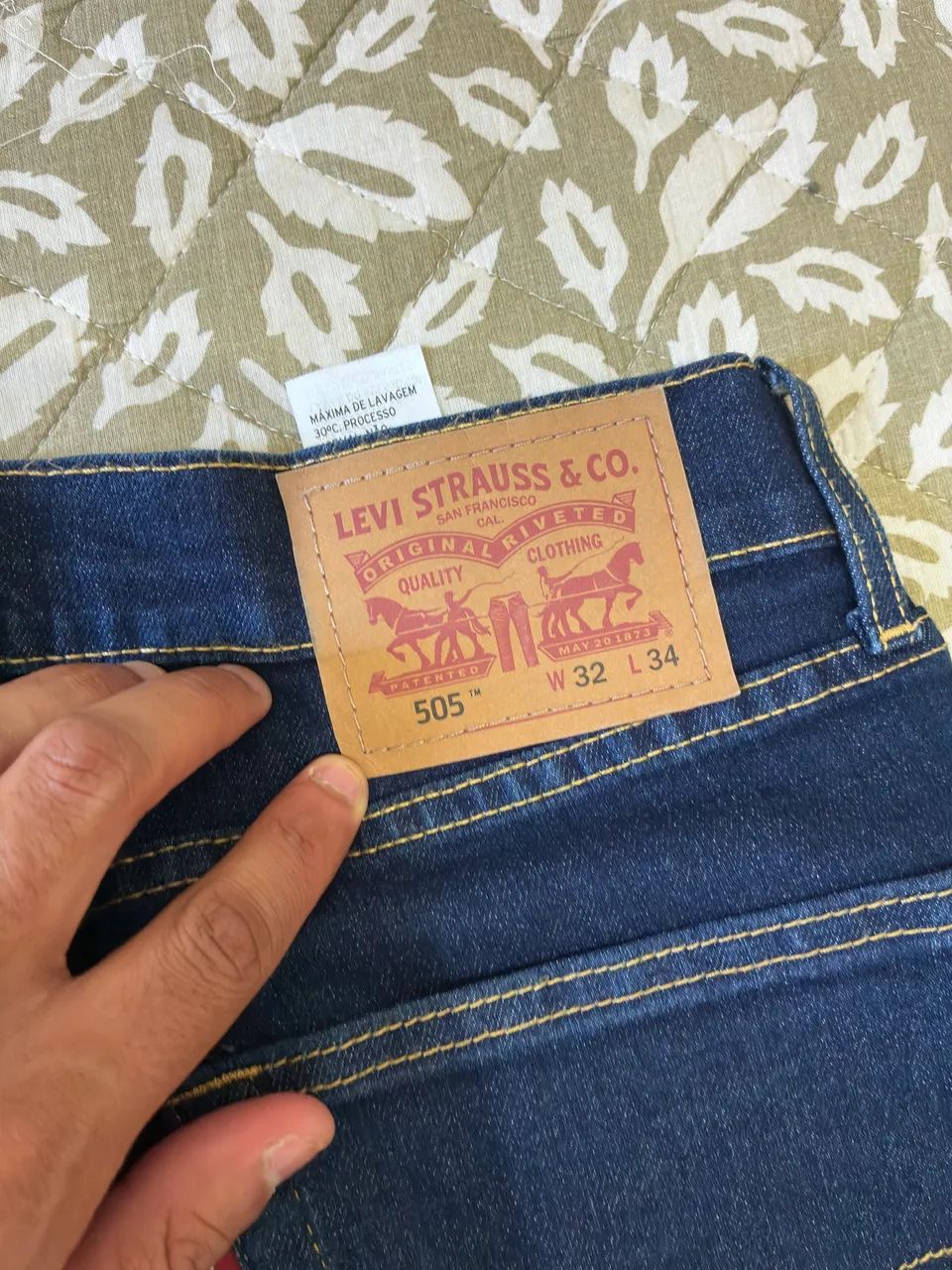 Calça levis nova 42  - Foto 2