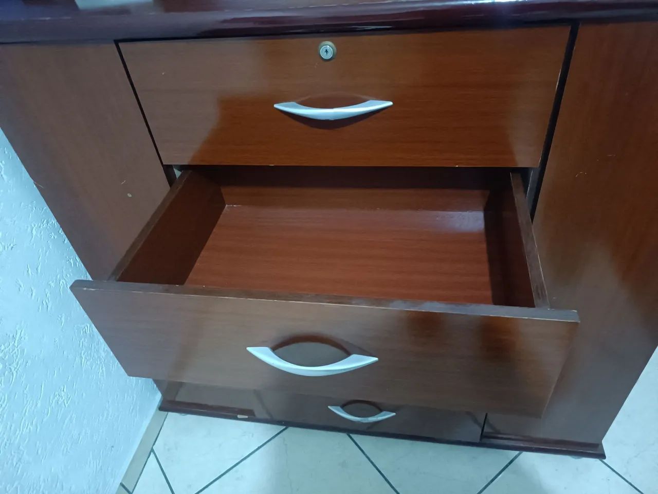 Cômoda com 5 gavetas - Foto 5