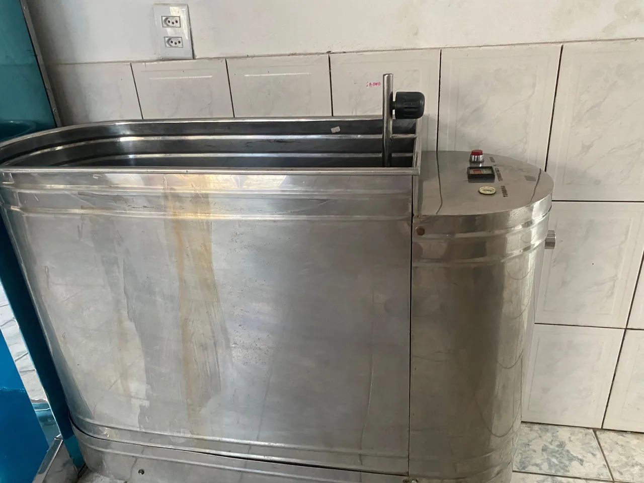 Tanque em aço Inox para fisioterapia. - Foto 3