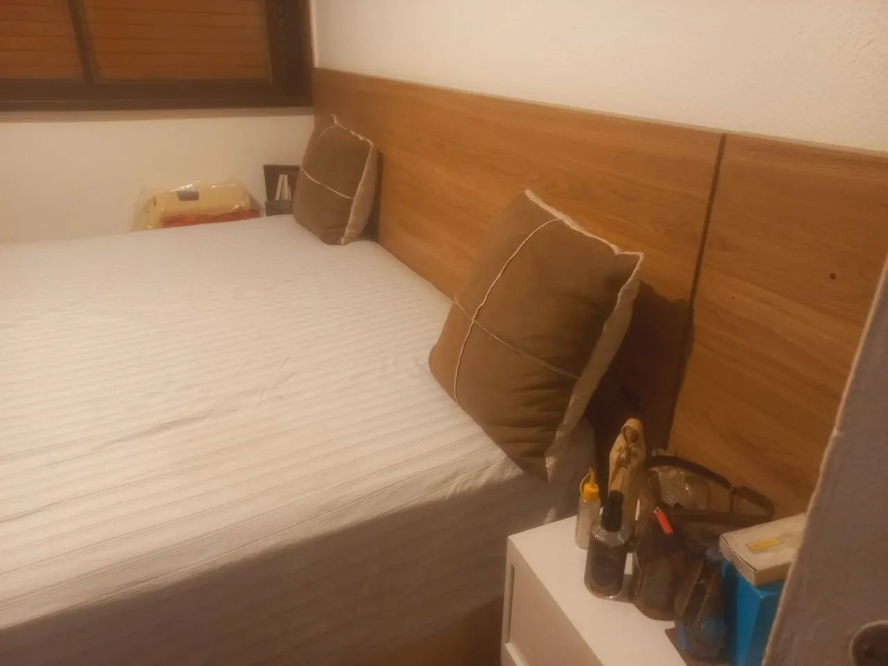 Cama king com colchão e duas cabeceiras - Foto 2