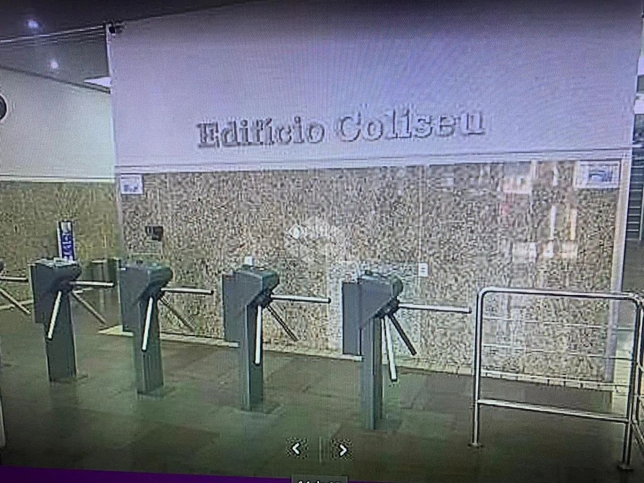 Salas Comerciais Exclusivas no Edifício Coliseu - Centro Histórico de Porto Alegre - Foto 2