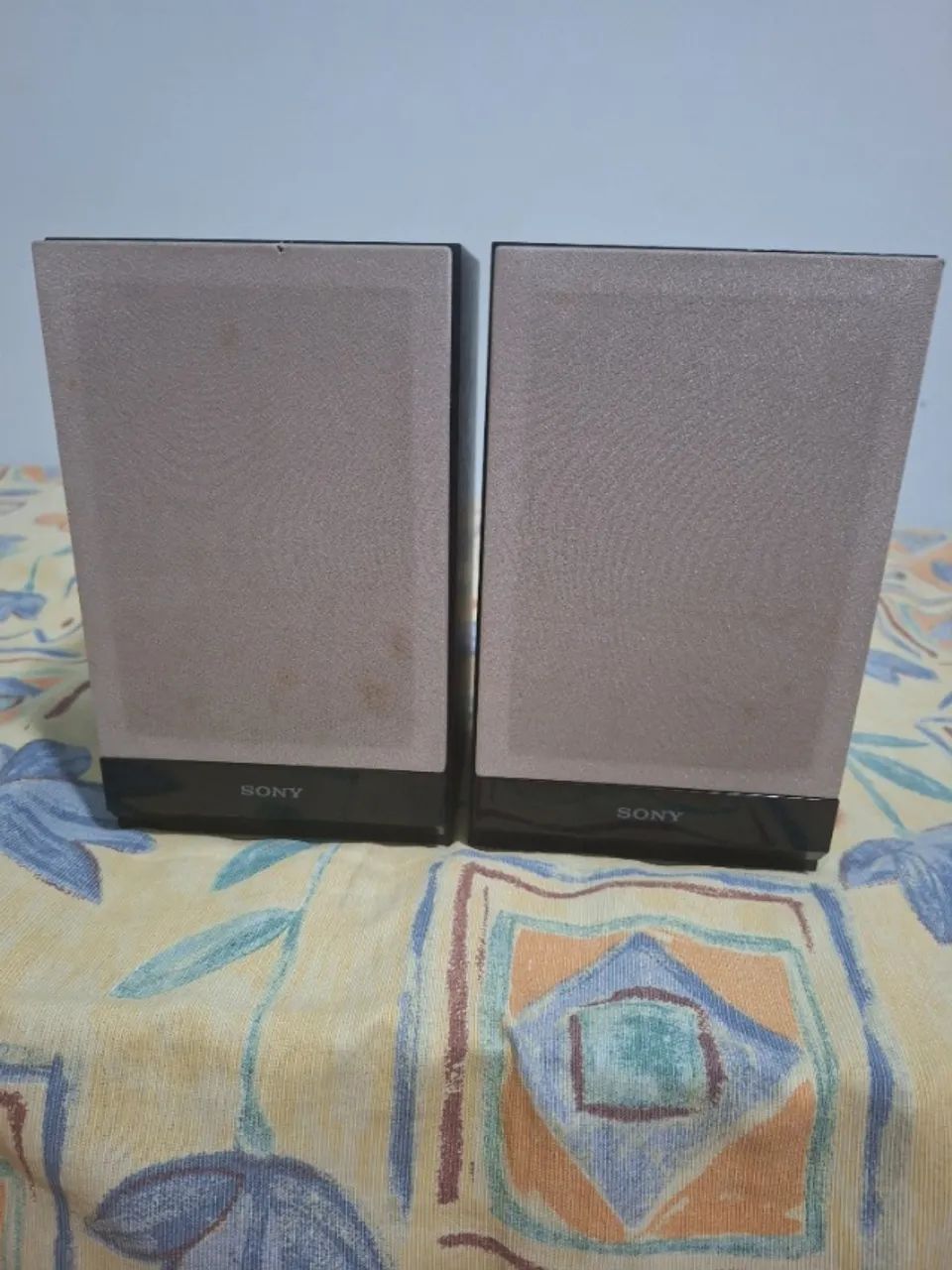 Conjunto de caixas de som