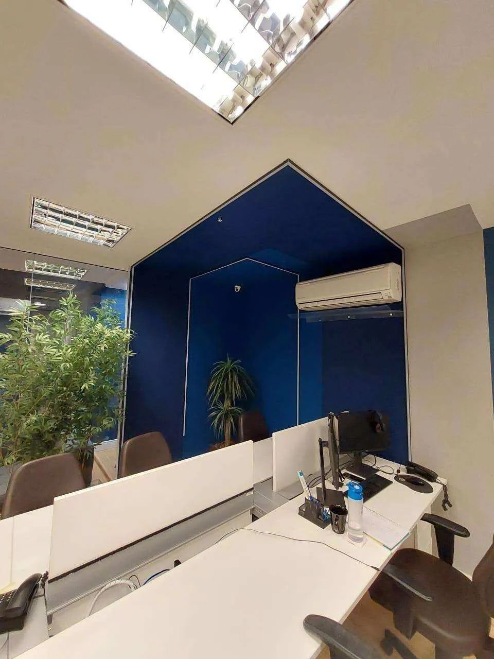 Sala Comercial Completa no Via Parque Comfort Working | Equipada com 5 Banheiros e Cozinha - Foto 5