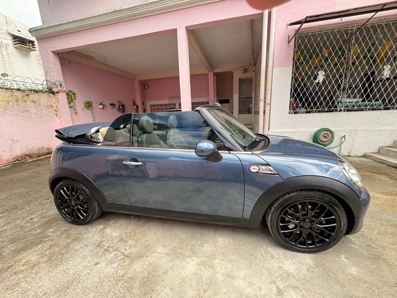 Mini Cooper Cabrio S 1.6 Aut. 2011 - Foto 2