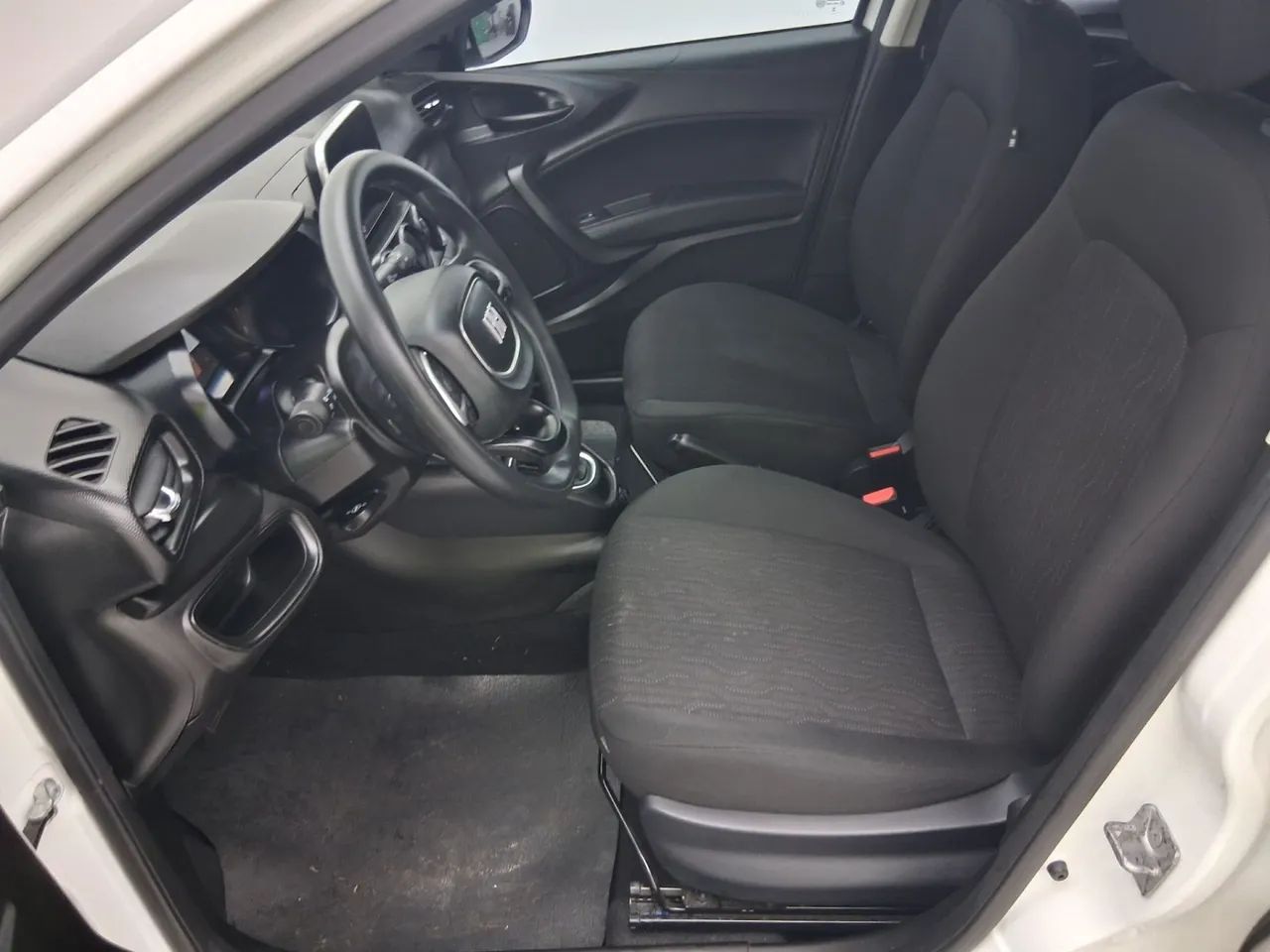 Fiat Cronos DRIVE 1.3 8V Flex Aut., foto 17 de 17