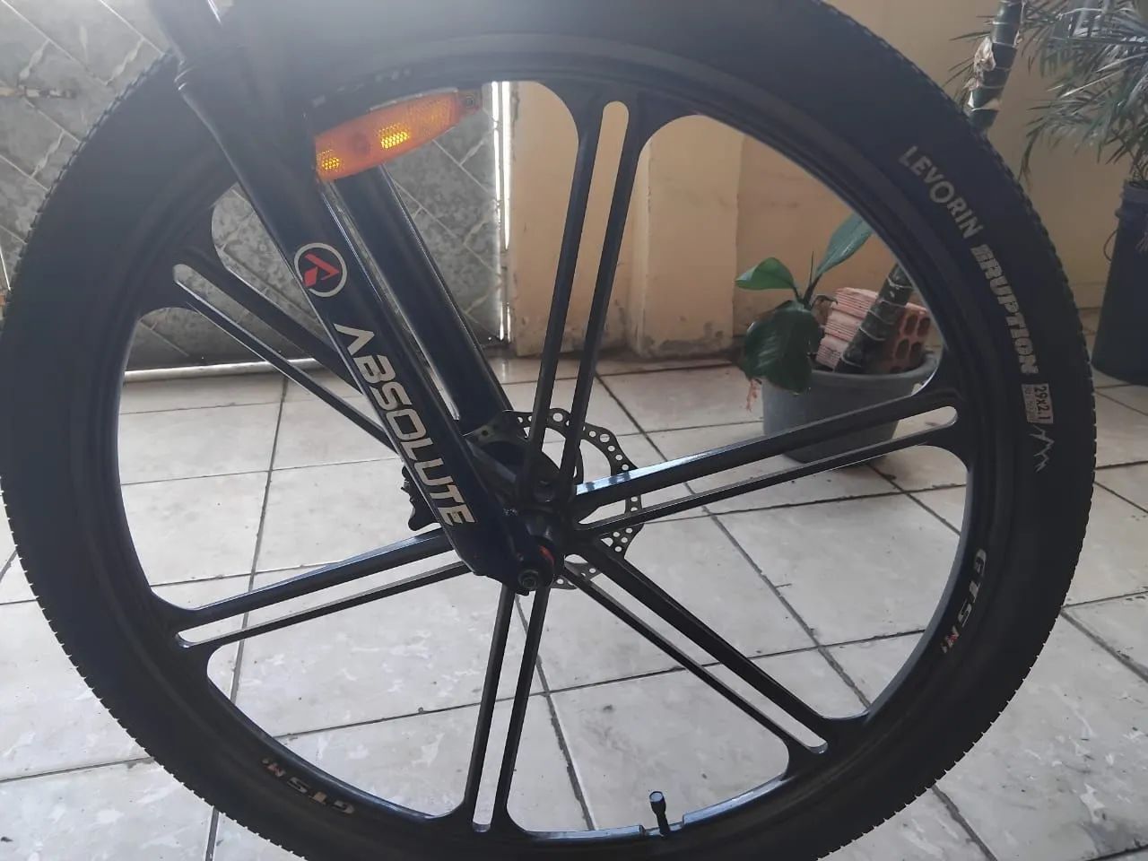 Vendo bicicleta aro 29 - Foto 4