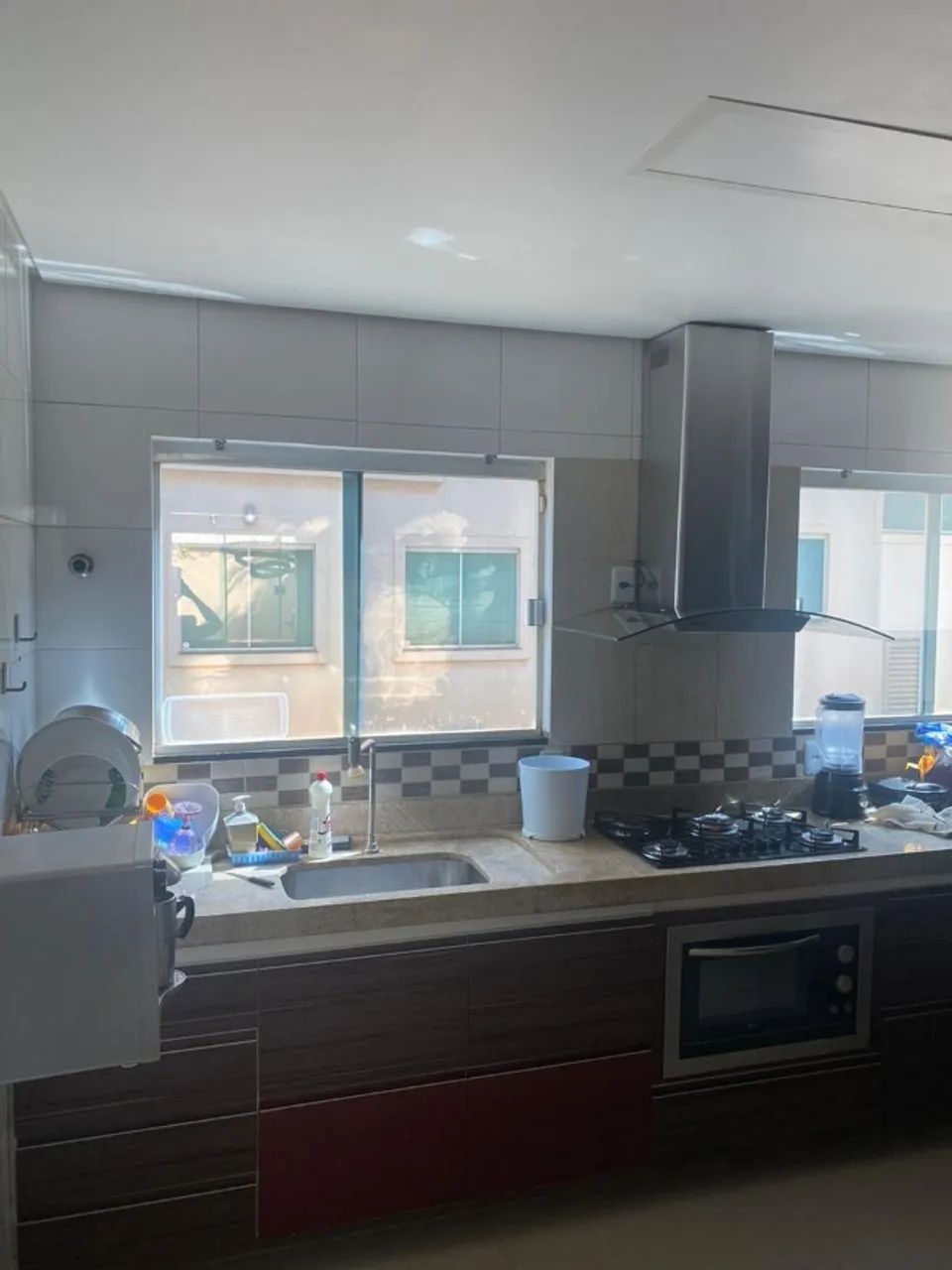 Linda casa semi-mobiliada em condomínio - Foto 3