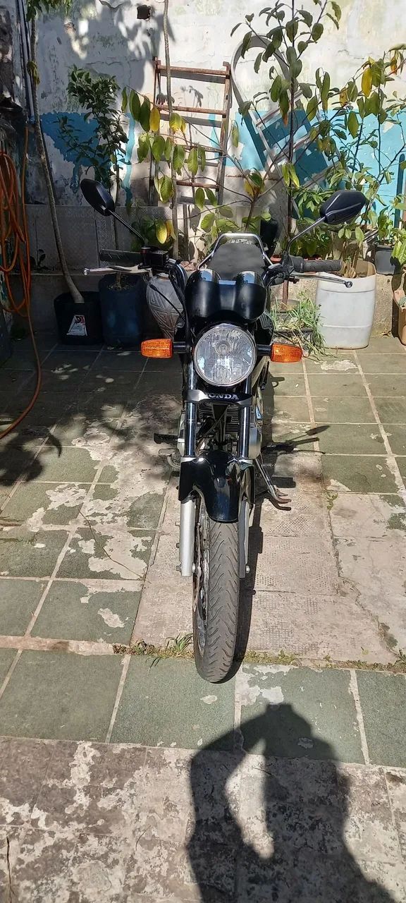 Titan  150 impecável 
