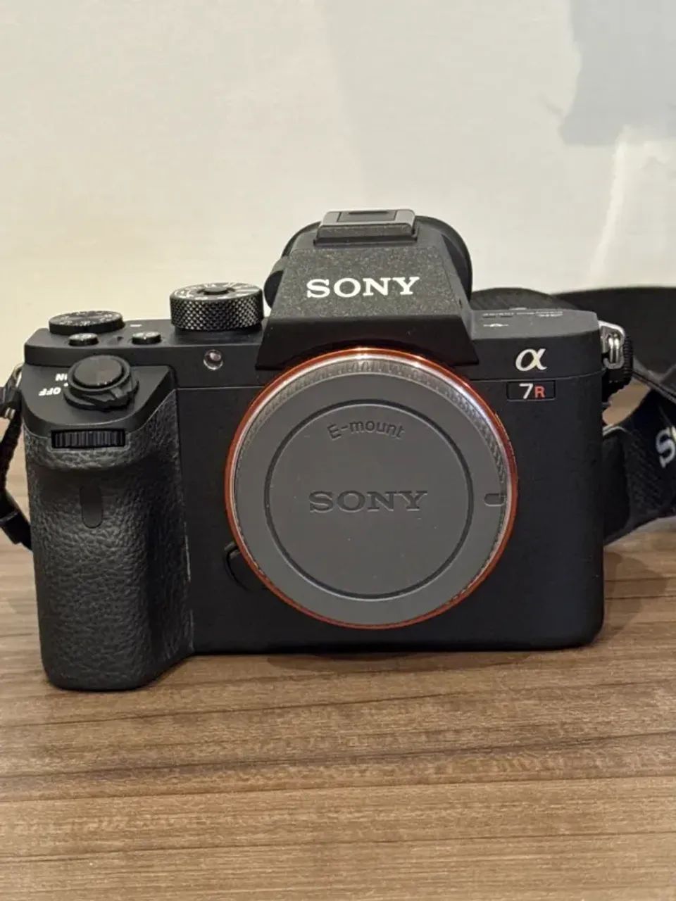 Camera Sony A7RII com duas baterias e 2 lentes