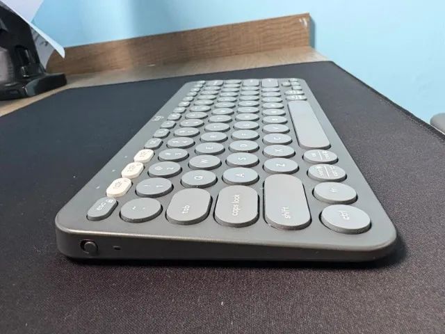 Teclado Logitech Pebble Keys 2 K380s Grafite - Foto 2
