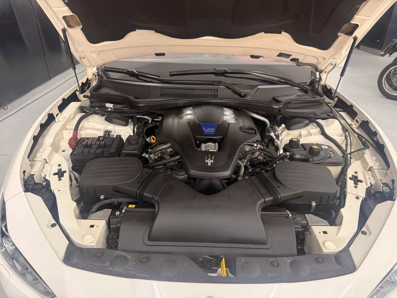 Maserati Ghibli S Q4 3.0 V6 410cv Aut., foto 6 de 19