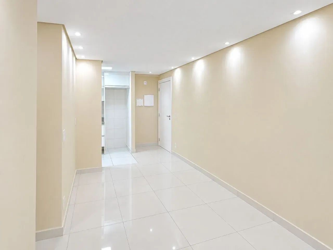 Imóvel para aluguel e venda tem 67 metros quadrados com 2 quartos - Foto 2