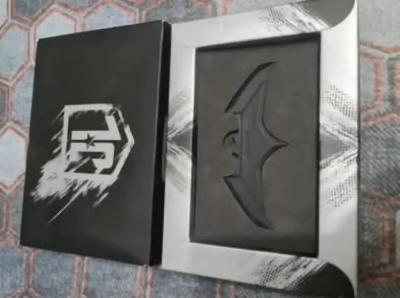 Bata Batarang Special Edition Justice League ( item coleção) - Foto 2
