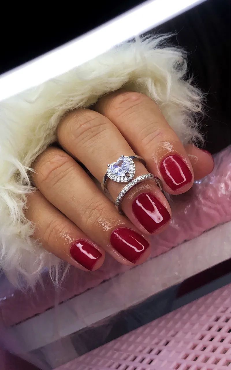 ESMALTAÇÃO EM GEL PARA MÃO