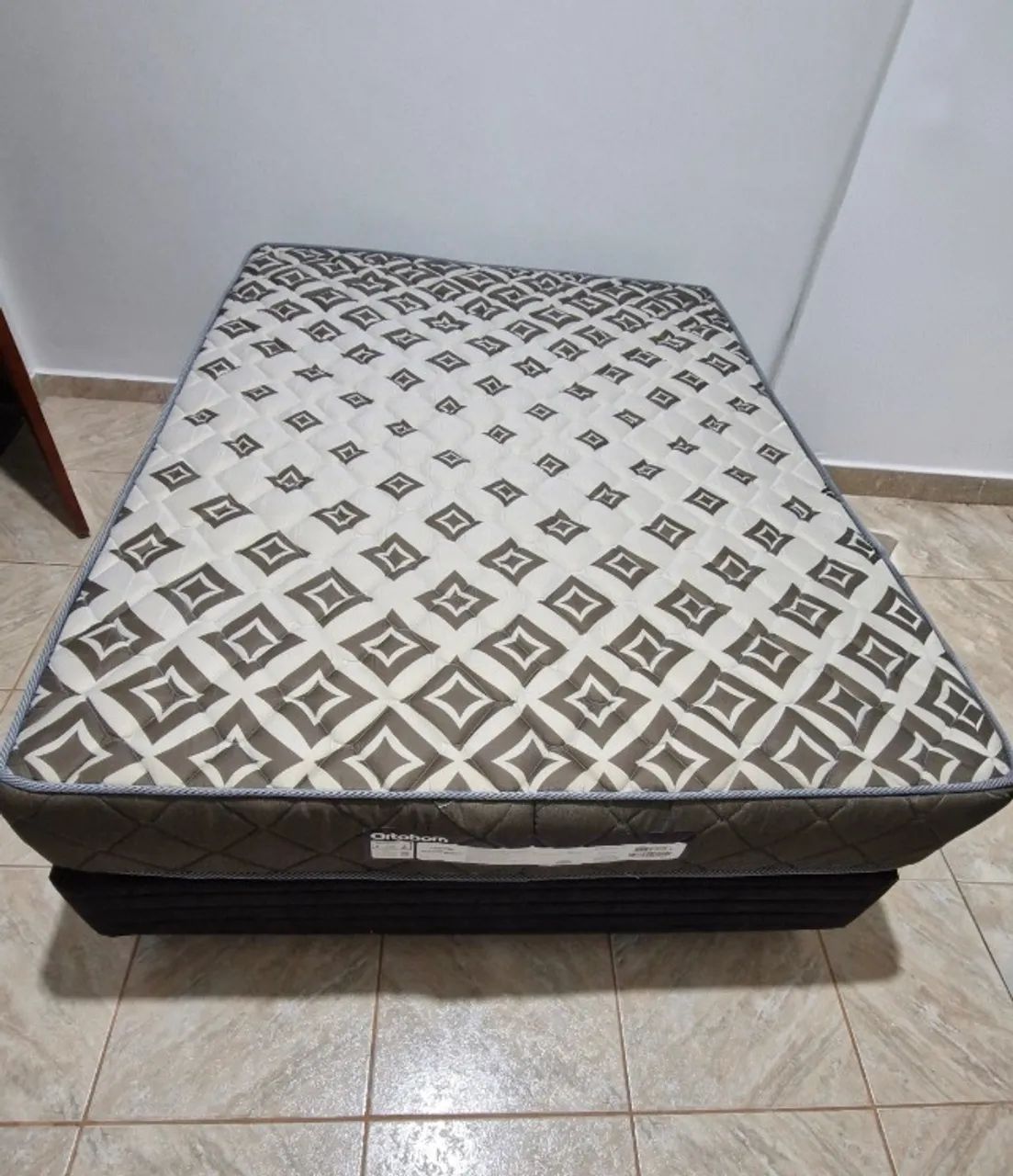 Vendo Cama Box tamanho Casal - Foto 2