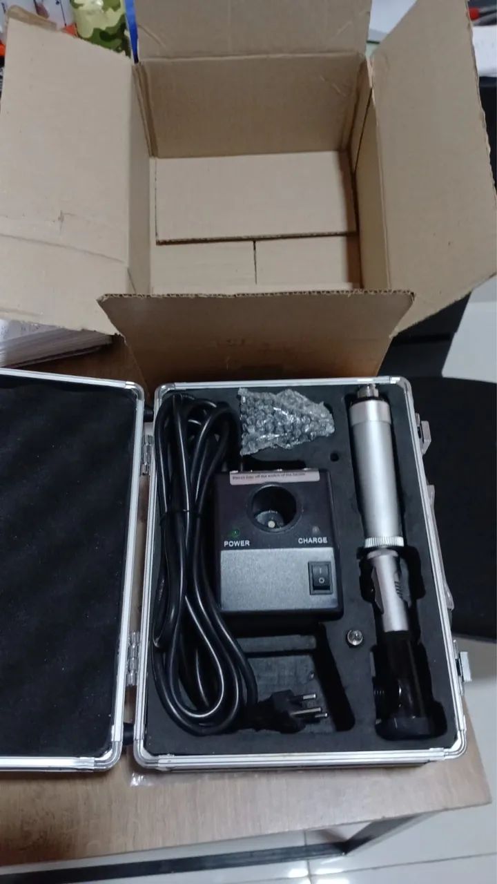 Kit retinoscópio e oftalmoscópio VISION
