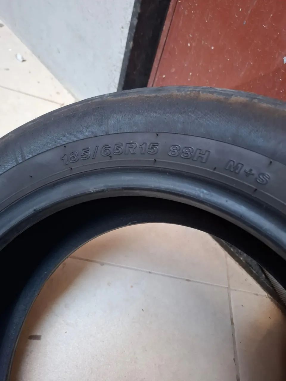 Vendo 2 pneus - Foto 2