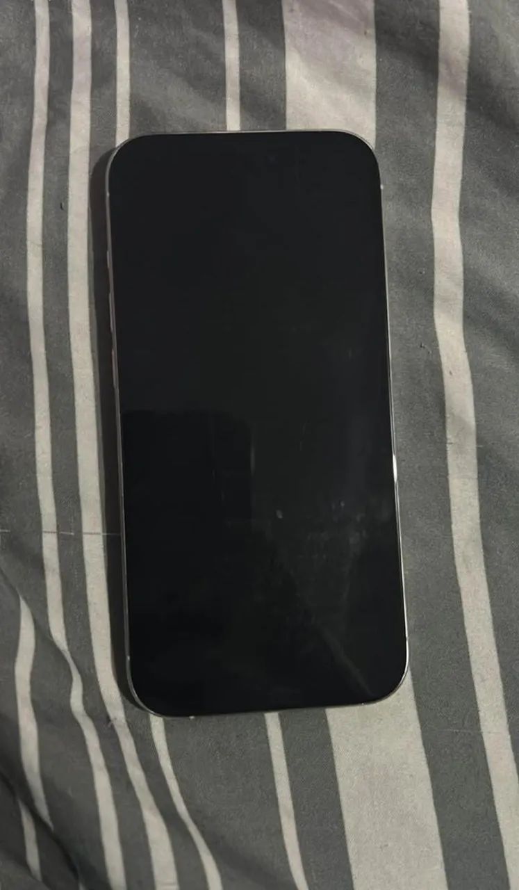 iPhone 15 pro cinza espacial 
