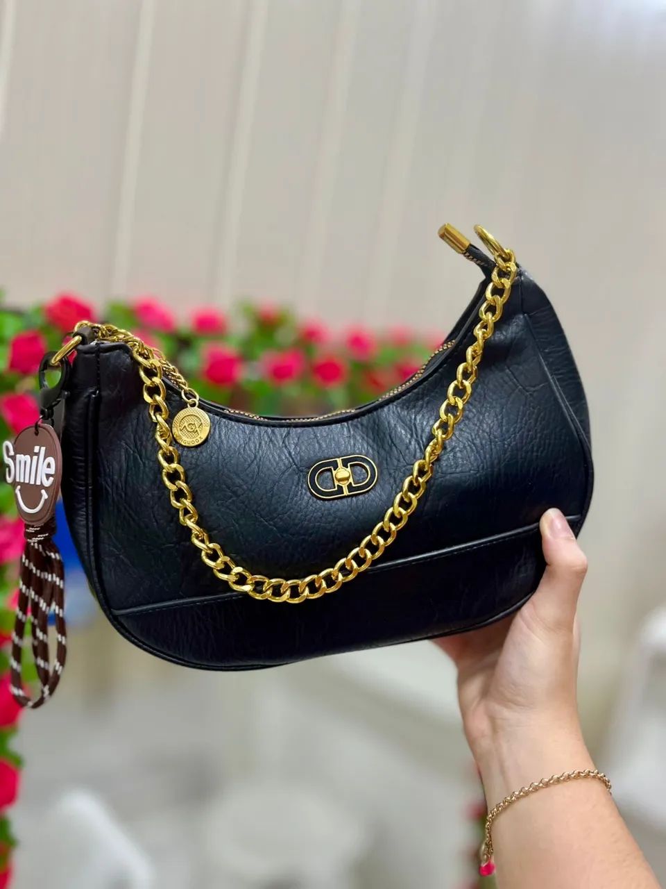 Bolsa feminina meia lua premium  - Foto 4