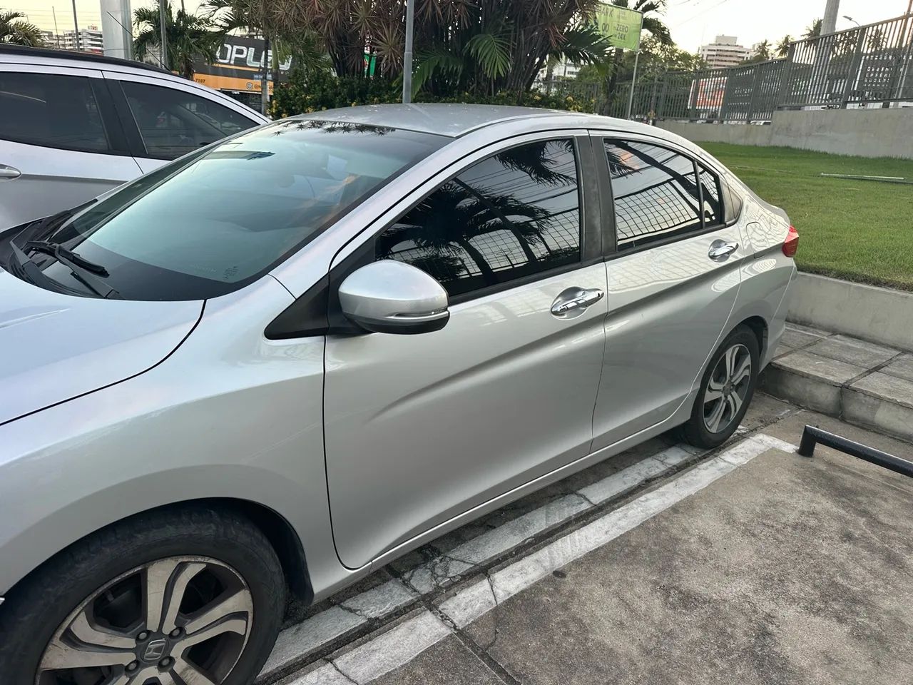 Honda City 1.5 EX 16V FLEX 4P AUTOMÁTICO 2015