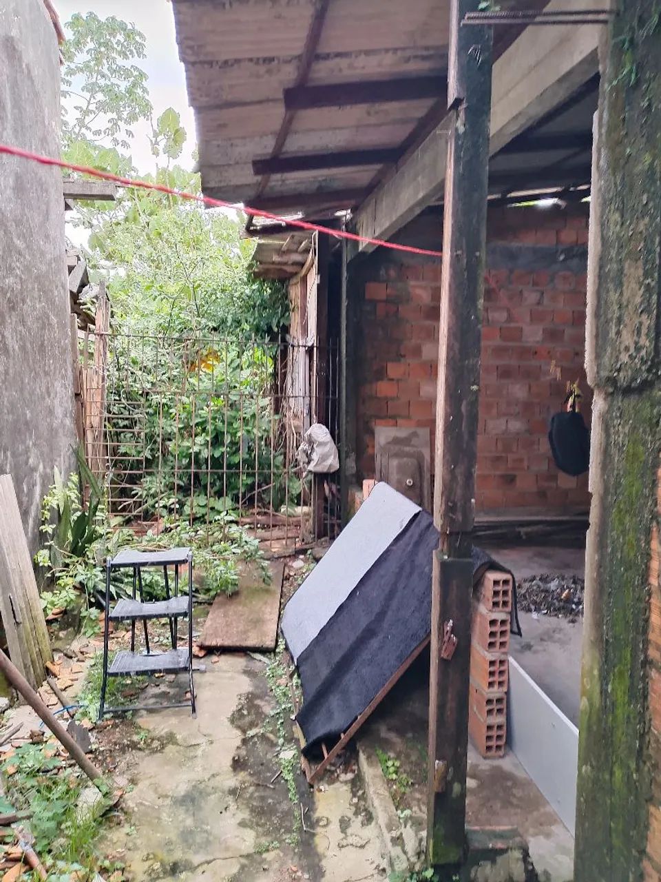 Casa nos fundos quase finalizada  - Foto 2
