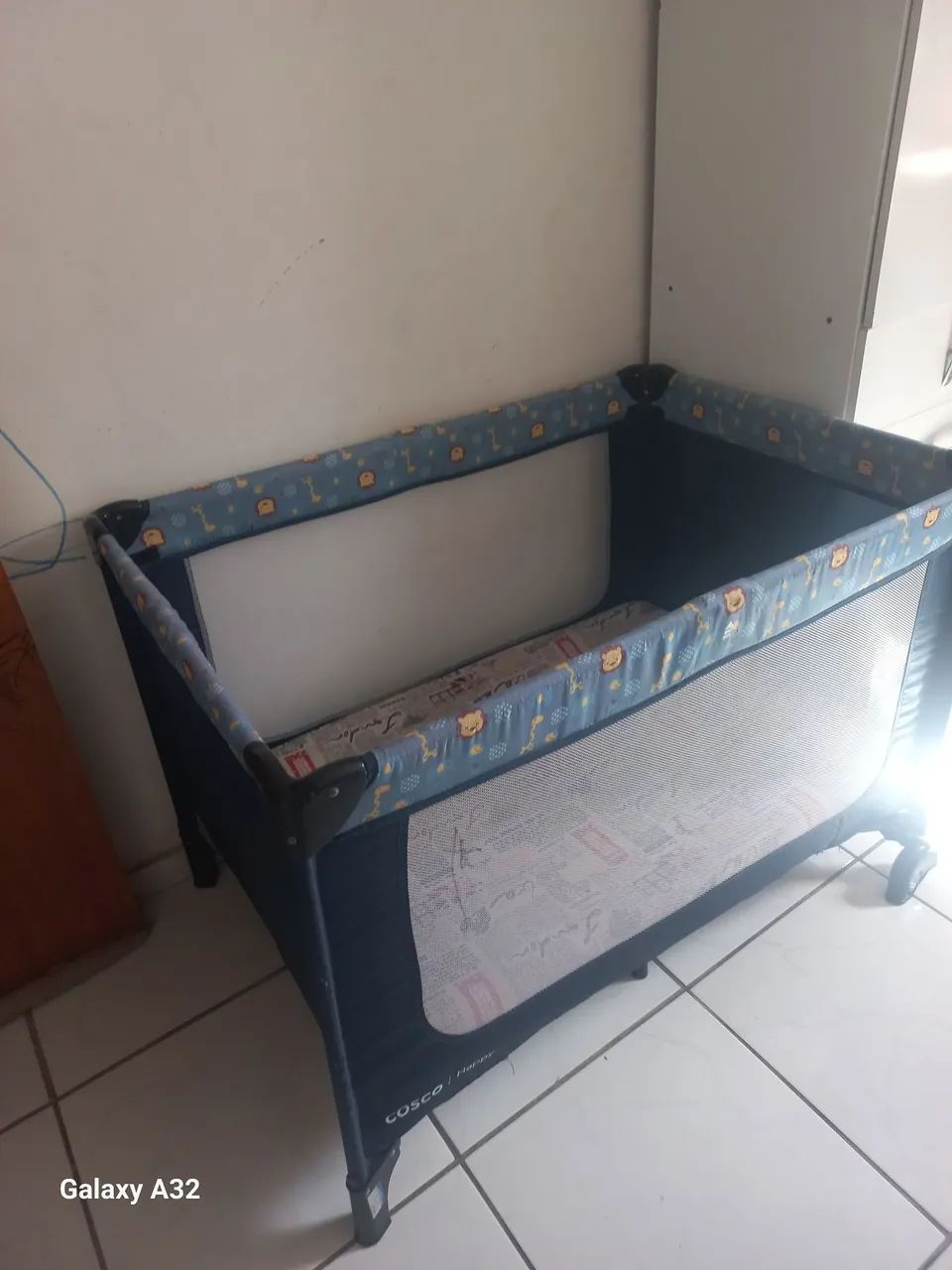 BERÇO CERCADO COM COLCHÃO  - Foto 2