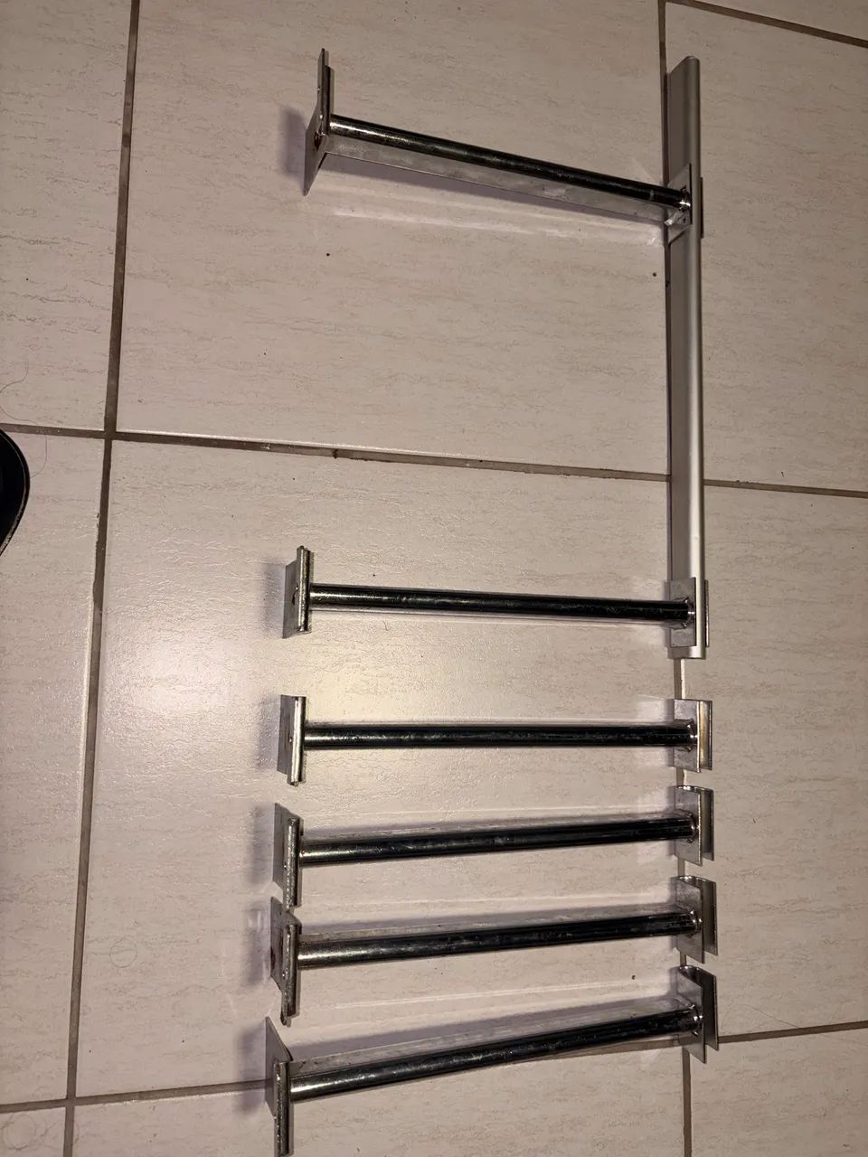 3 pares de araras cromadas