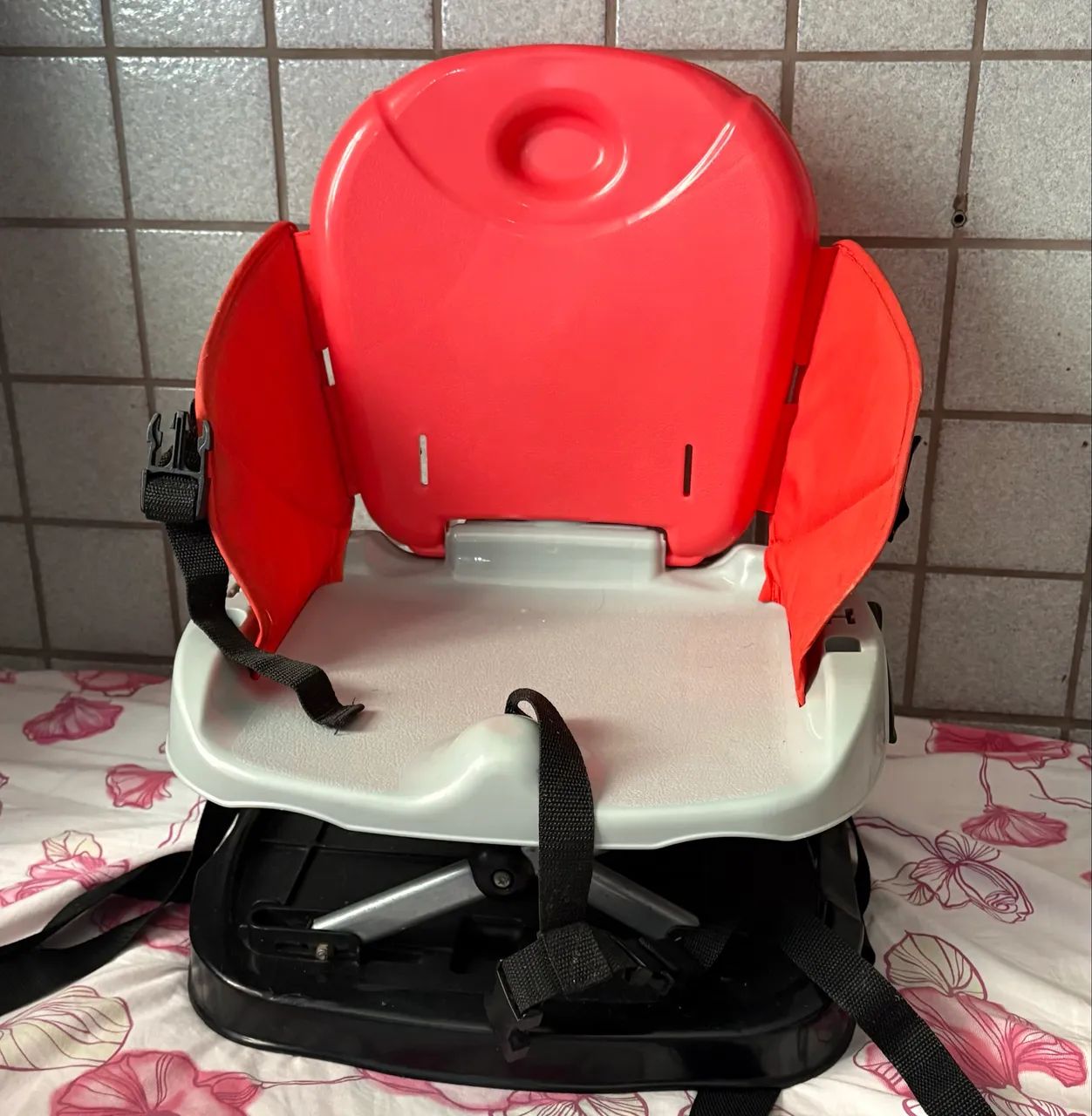 Carrinho, bebê conforto e cadeira de alimentação portátil. - Foto 2
