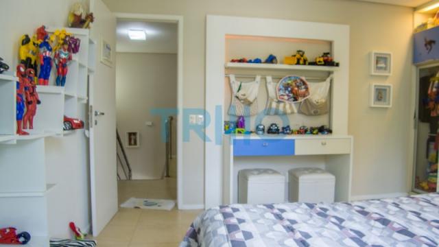 Bosque das Videiras - Casa á Venda com 3 quartos, 3 vagas, 225.60m² (CA0041) - Foto 15