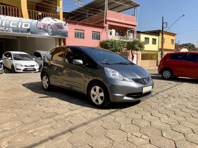Fit LX 1.4 Flex ano 2011 completo, câmbio manual - Foto 2