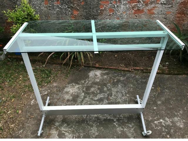 3 vitrines + mesa de vidro - Foto 3