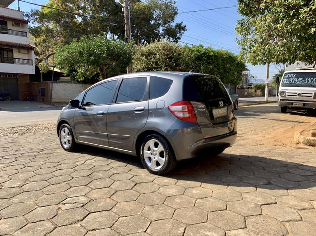 Fit LX 1.4 Flex ano 2011 completo, câmbio manual - Foto 3
