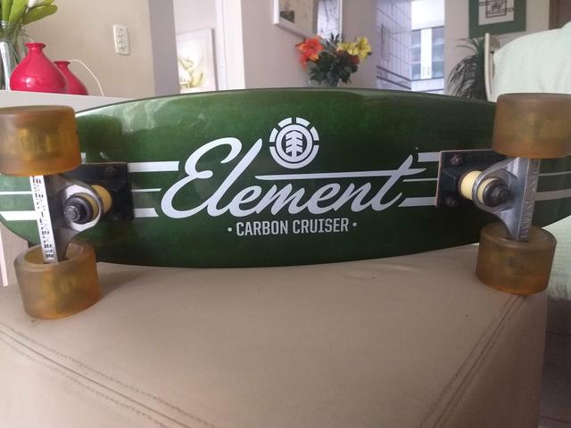 Skate Element Carbon Cruiser