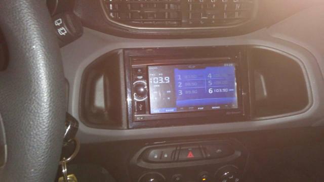 Onix Lt 1.0 cinza - Foto 5