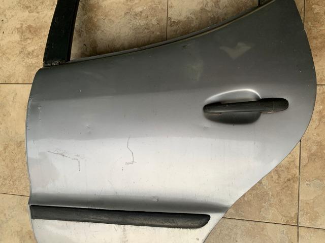 Porta traseira mercedes classe a 160/190 original - Foto 5