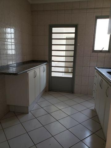 Apartamento Residencial Porto Seguro 82 m² sendo 03 dormitórios completo com armários - Foto 9