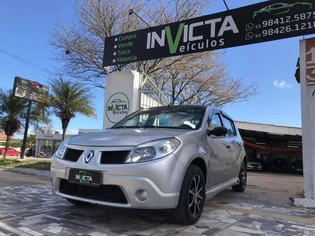 Sandero Authentique 1.0 2009 Básico