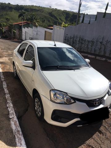 Vendo Toyota Etios sedan Branco - Foto 2