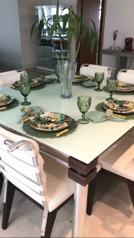 Mesa de Jantar com 6 cadeiras - Foto 2