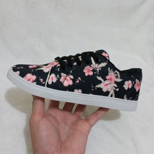sapatenis florido