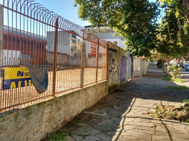 Imóvel 1.012 m2 c/Lancheria e terrenos para estacion. Centro Caxias do Sul - Foto 5
